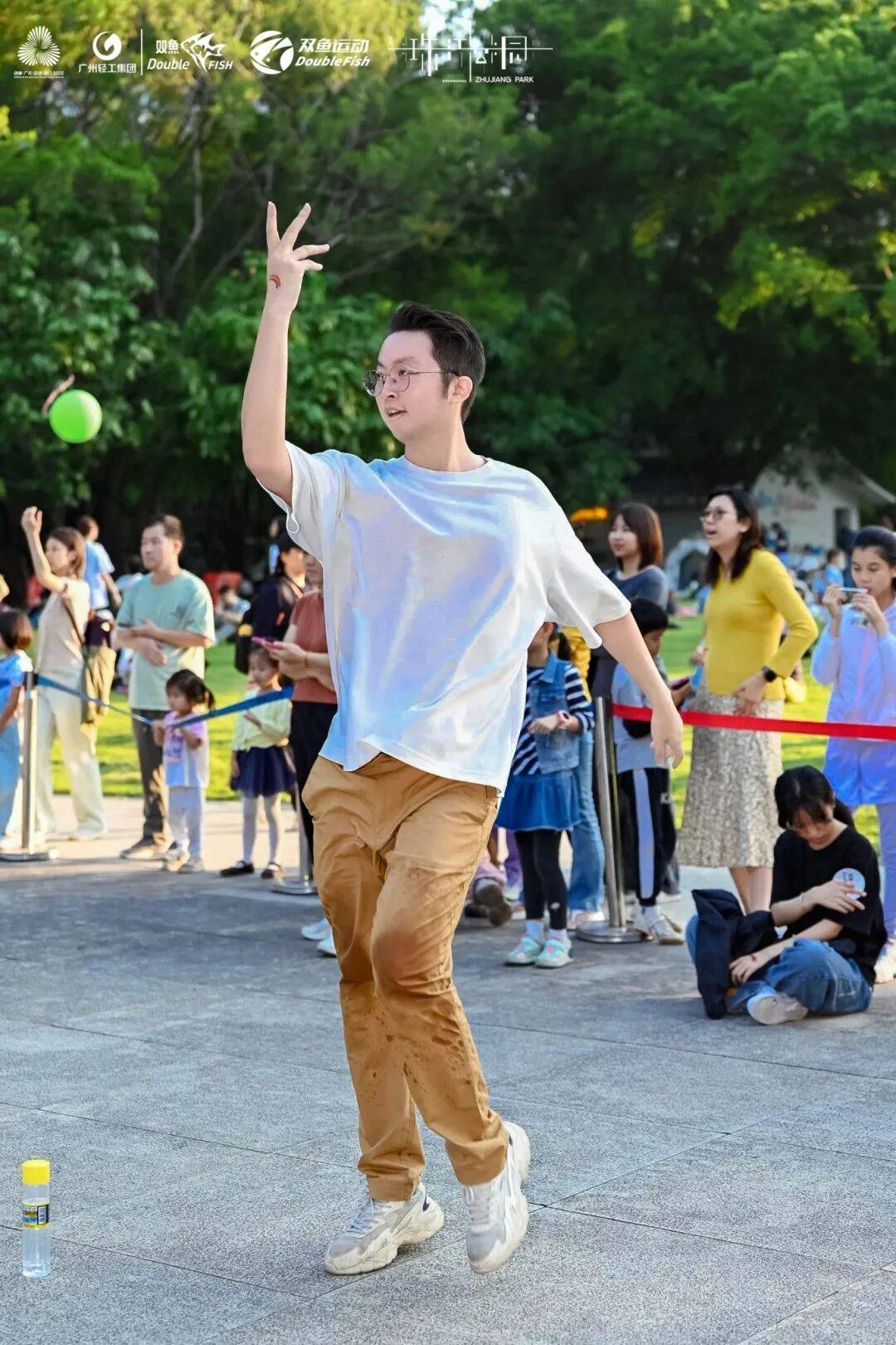 爱游戏-离谱!Karsa连续十五场比赛得分超过状态火爆冲刺阶段法兰克福调整名单以备德国杯,山东男篮防线松动备战足总杯的简单介绍