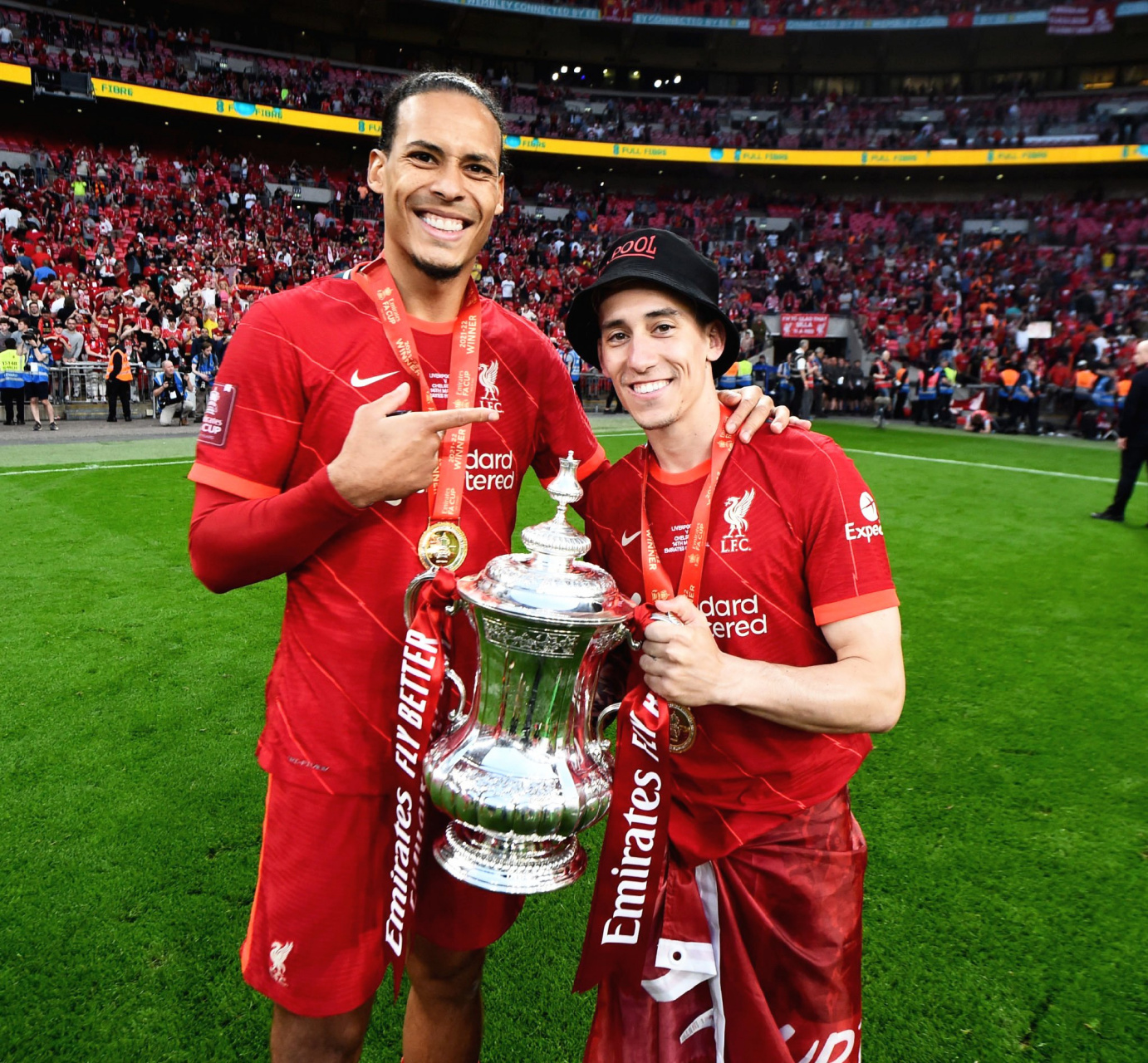 爱游戏-沃尔夫斯堡主教练科瓦奇最新消息